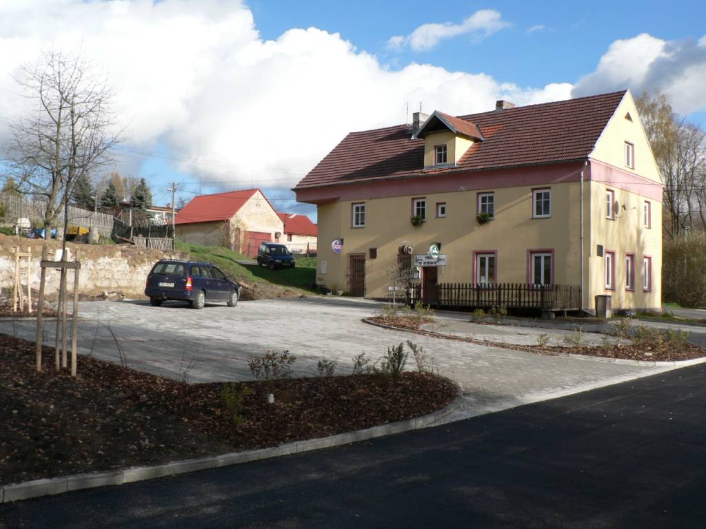 Rekonstrukce centrální návsi a parkoviště v Rudolci u Březové