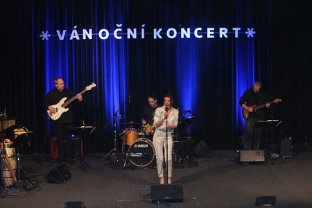 Vánoční koncert Dasha